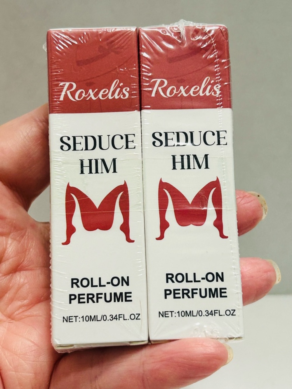 Roxelis Seduce Him Roll-On Perfume - Red & White Pheromone (2)